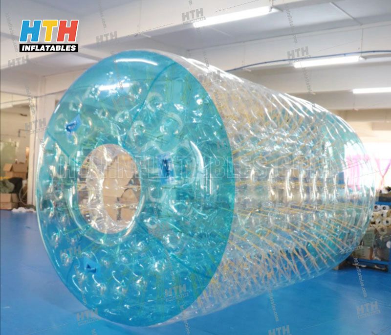 Inflatable water roller ball